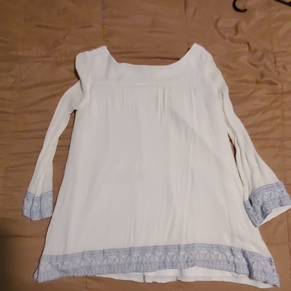 Top - Picture 2 of 2
